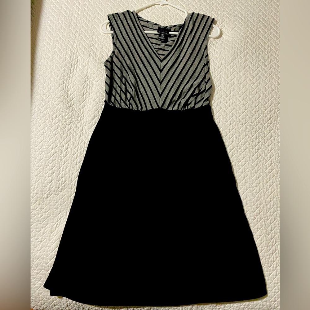 Maternity Grey/black A-line dress, super comfy! This will be your go-to
